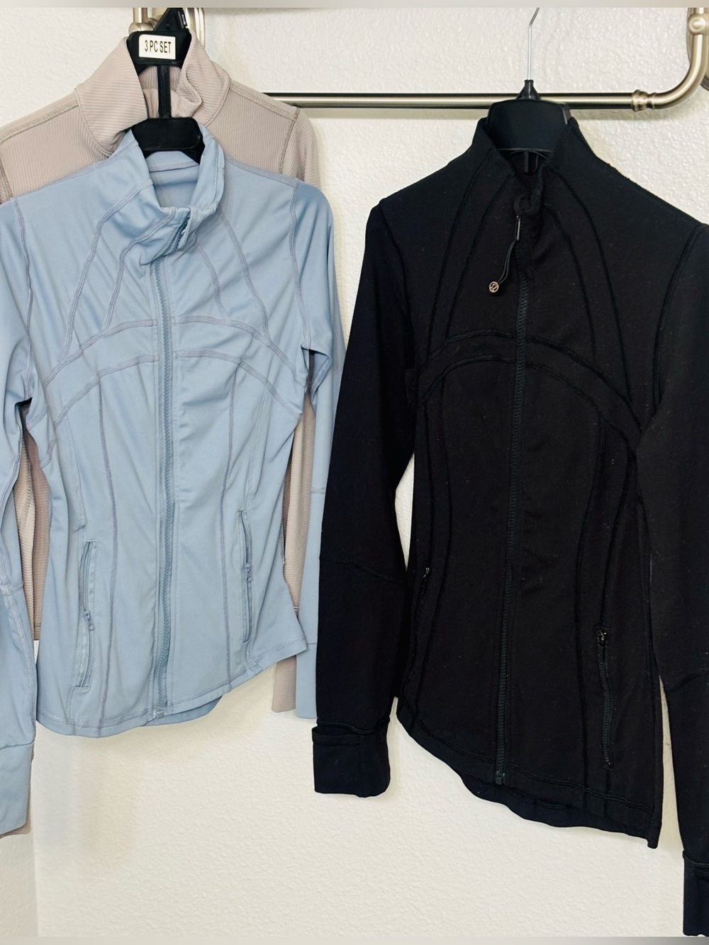 Women’s 3 LOT/Bundle Zip-Up Athletic Jacket 
Lt. Blue:/Blk/Gry | SMALL